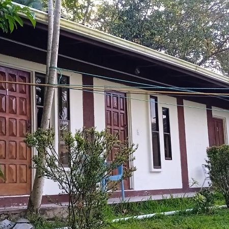 Hostel Manuel Antonio Park Jungle ภายนอก รูปภาพ