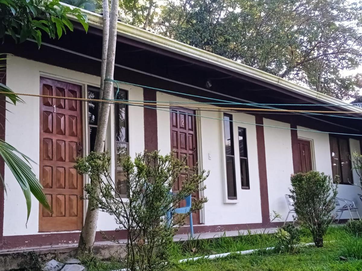 Hostel Manuel Antonio Park Jungle ภายนอก รูปภาพ